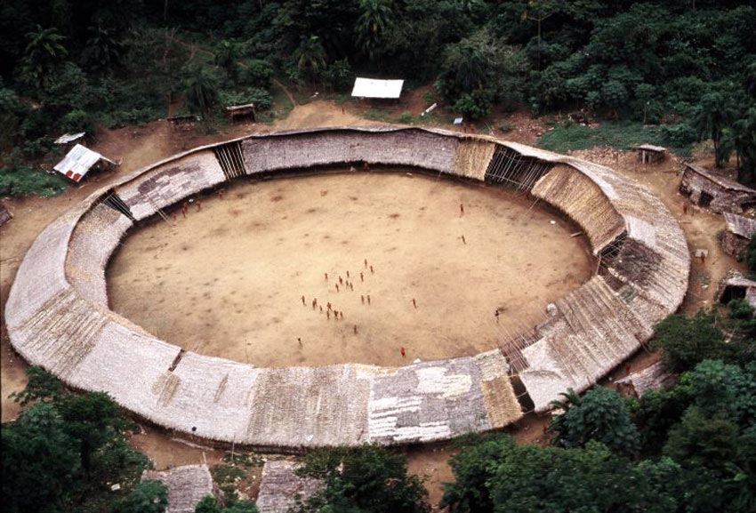 Shabono Yanomami - Caractère Spécial Architecture